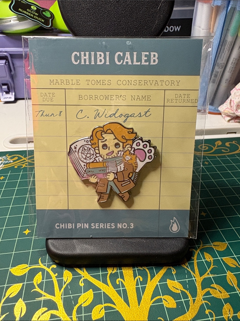 Critical Role - Chibi Caleb Enamel Pin - Chibi Pin Series No.3 - Teal & Yellow
